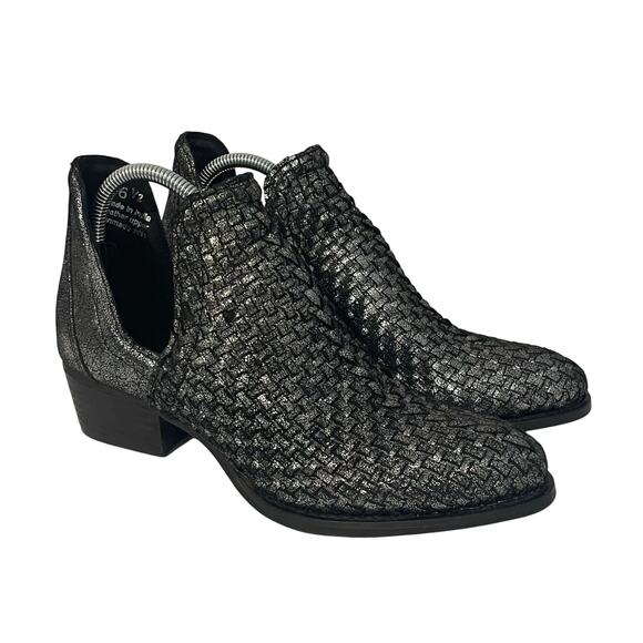 Very Volatile Malone Pewter Metallic Woven Leather Ankle Booties Women's Sz 6.5 - Picture 1 of 9